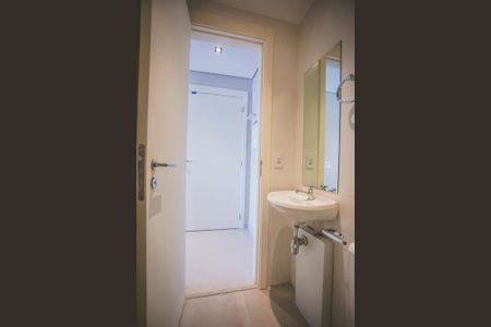 Apartamento à venda com 158m², 3 quartos e 2 vagas Apartamento à venda com 158m², 3 quartos e 2 vagasBanheiro de serviço