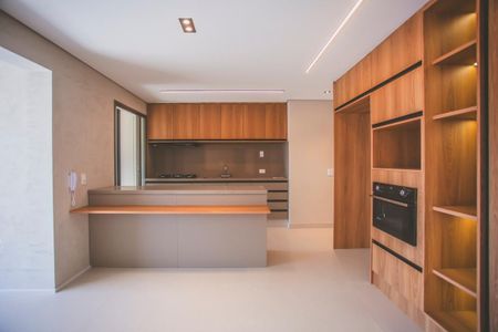 Apartamento à venda com 158m², 3 quartos e 2 vagas Apartamento à venda com 158m², 3 quartos e 2 vagasCozinha