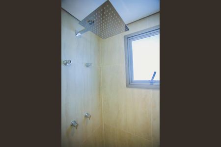 Apartamento à venda com 158m², 3 quartos e 2 vagas Apartamento à venda com 158m², 3 quartos e 2 vagasBanheiro da Suíte 1