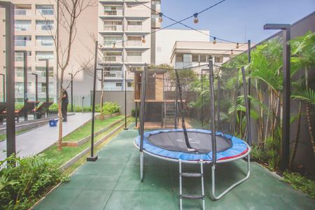 Apartamento à venda com 158m², 3 quartos e 2 vagas Apartamento à venda com 158m², 3 quartos e 2 vagasÁrea comum - Playground