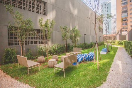 Apartamento à venda com 158m², 3 quartos e 2 vagas Apartamento à venda com 158m², 3 quartos e 2 vagasÁrea comum - Espaço Pet