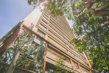 Apartamento à venda com 158m², 3 quartos e 2 vagas Apartamento à venda com 158m², 3 quartos e 2 vagasFachada