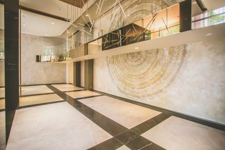 Apartamento à venda com 158m², 3 quartos e 2 vagas Apartamento à venda com 158m², 3 quartos e 2 vagasHall social