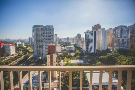 Apartamento à venda com 158m², 3 quartos e 2 vagas Apartamento à venda com 158m², 3 quartos e 2 vagasÁrea de Serviço - Vista