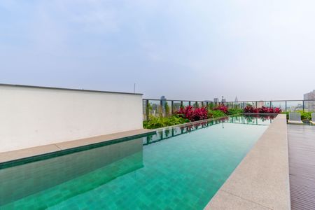 Studio para alugar com 24m², 1 quarto e sem vaga Studio para alugar com 24m², 1 quarto e sem vagaÁrea comum - Rooftop / Piscina