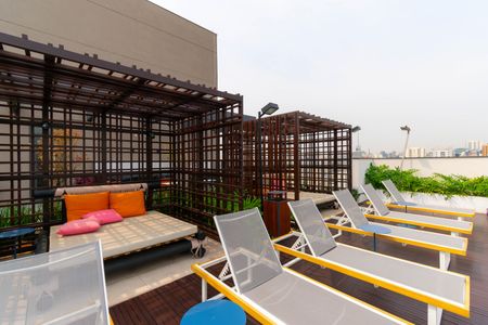 Studio para alugar com 24m², 1 quarto e sem vaga Studio para alugar com 24m², 1 quarto e sem vagaÁrea comum - Rooftop / Piscina