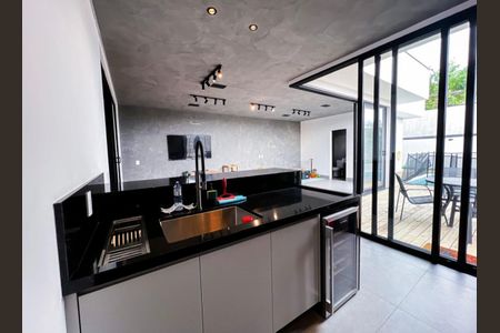 Casa de condomínio à venda com 229m², 3 quartos e 4 vagas Casa de condomínio à venda com 229m², 3 quartos e 4 vagasFoto 06