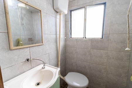 Casa à venda com 110m², 3 quartos e 1 vaga Casa à venda com 110m², 3 quartos e 1 vagaBanheiro