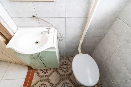 Casa à venda com 110m², 3 quartos e 1 vaga Casa à venda com 110m², 3 quartos e 1 vagaBanheiro