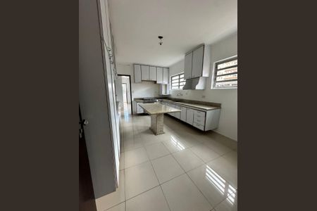 Casa à venda com 300m², 5 quartos e 5 vagas Casa à venda com 300m², 5 quartos e 5 vagasFoto 11