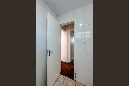 Apartamento à venda com 58m², 2 quartos e sem vaga Apartamento à venda com 58m², 2 quartos e sem vagaBanheiro