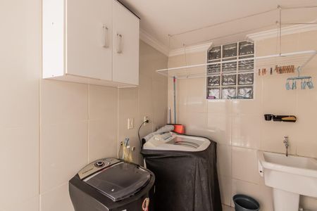 Casa à venda com 90m², 2 quartos e 2 vagas Casa à venda com 90m², 2 quartos e 2 vagasÁrea de Serviço