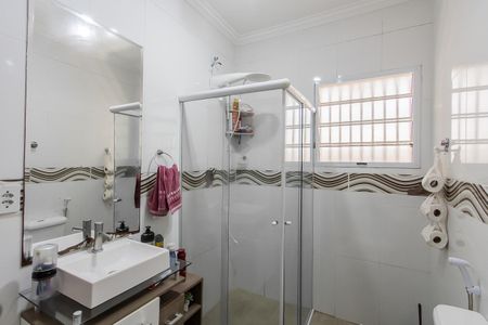 Casa à venda com 90m², 2 quartos e 2 vagas Casa à venda com 90m², 2 quartos e 2 vagasBanheiro