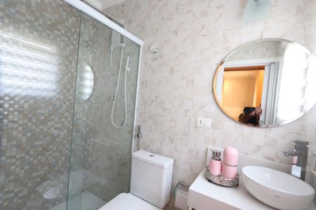 Casa à venda com 300m², 3 quartos e 2 vagasBanheiro da Suíte 1