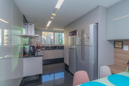 Apartamento à venda com 390m², 3 quartos e 5 vagas Apartamento à venda com 390m², 3 quartos e 5 vagasFoto 35