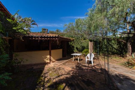 Casa de condomínio à venda com 300m², 4 quartos e 5 vagas Casa de condomínio à venda com 300m², 4 quartos e 5 vagasÁrea Externa