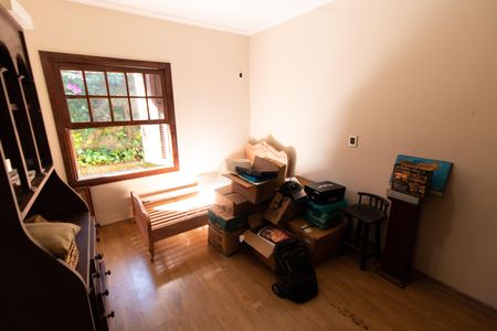 Casa de condomínio à venda com 300m², 4 quartos e 5 vagas Casa de condomínio à venda com 300m², 4 quartos e 5 vagasQuarto 1