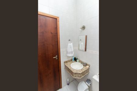 Casa à venda com 375m², 4 quartos e 6 vagas Casa à venda com 375m², 4 quartos e 6 vagasBanheiro da Suíte 4