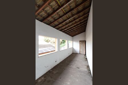 Casa à venda com 375m², 4 quartos e 6 vagas Casa à venda com 375m², 4 quartos e 6 vagasTerraço