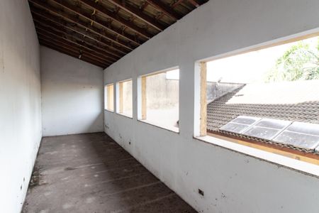 Casa à venda com 375m², 4 quartos e 6 vagas Casa à venda com 375m², 4 quartos e 6 vagasTerraço