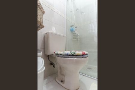 Casa à venda com 375m², 4 quartos e 6 vagas Casa à venda com 375m², 4 quartos e 6 vagasBanheiro da Suíte 4