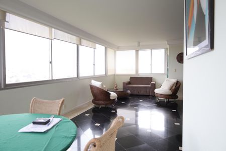 Apartamento à venda com 411m², 7 quartos e 3 vagasSala