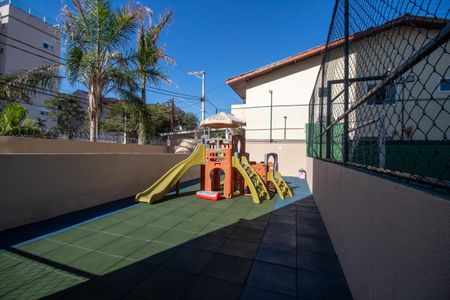 Apartamento à venda com 72m², 2 quartos e 2 vagas Apartamento à venda com 72m², 2 quartos e 2 vagasÁrea comum - Playground