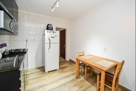 Apartamento à venda com 77m², 2 quartos e sem vaga Apartamento à venda com 77m², 2 quartos e sem vagaCozinha