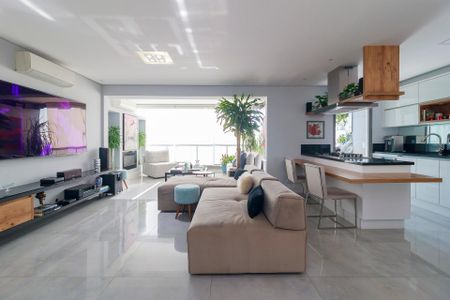 Apartamento à venda com 105m², 2 quartos e 2 vagasSala