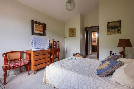 Casa à venda com 380m², 4 quartos e 4 vagas Casa à venda com 380m², 4 quartos e 4 vagasSuíte 1