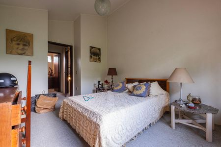 Casa à venda com 380m², 4 quartos e 4 vagas Casa à venda com 380m², 4 quartos e 4 vagasSuíte 1