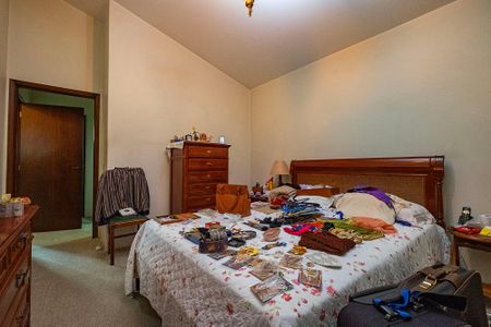 Casa à venda com 380m², 4 quartos e 4 vagas Casa à venda com 380m², 4 quartos e 4 vagasSuíte 2