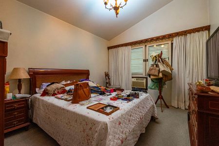 Casa à venda com 380m², 4 quartos e 4 vagas Casa à venda com 380m², 4 quartos e 4 vagasSuíte 2