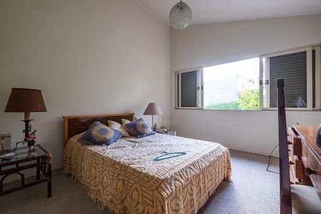 Casa à venda com 380m², 4 quartos e 4 vagas Casa à venda com 380m², 4 quartos e 4 vagasSuíte 1