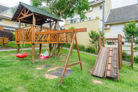 Casa de condomínio à venda com 177m², 3 quartos e 2 vagas Casa de condomínio à venda com 177m², 3 quartos e 2 vagasÁrea comum - Playground
