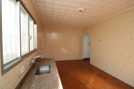 Casa à venda com 220m², 2 quartos e 4 vagasCozinha