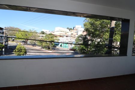 Casa à venda com 220m², 2 quartos e 4 vagasVaranda da Sala