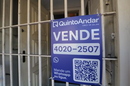 Casa à venda com 220m², 2 quartos e 4 vagasPlaca
