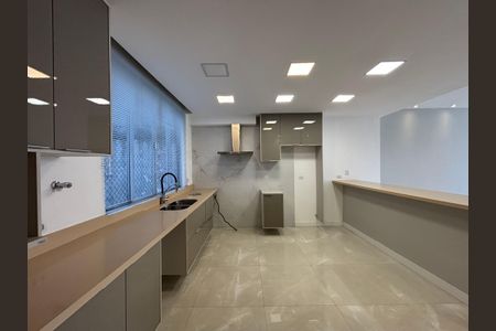 Apartamento à venda com 130m², 3 quartos e 1 vagaCozinha americana