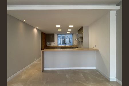 Apartamento à venda com 130m², 3 quartos e 1 vagaCozinha americana