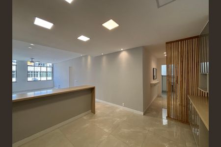 Apartamento à venda com 130m², 3 quartos e 1 vagaCozinha americana