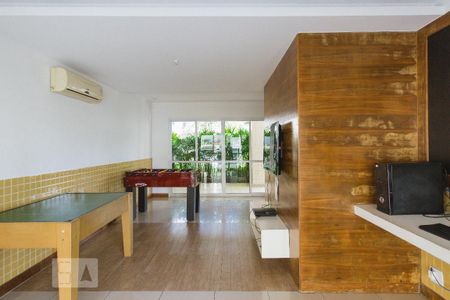 Apartamento à venda com 68m², 2 quartos e 1 vaga Apartamento à venda com 68m², 2 quartos e 1 vagaÁrea comum - Salão de Jogos