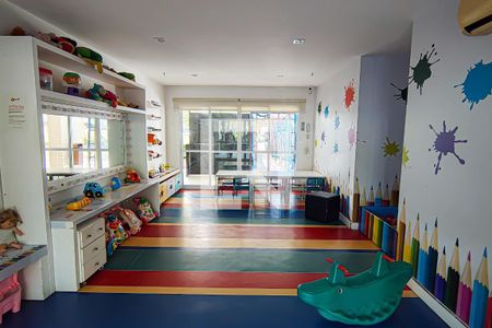 Apartamento à venda com 68m², 2 quartos e 1 vaga Apartamento à venda com 68m², 2 quartos e 1 vagaÁrea comum - Brinquedoteca