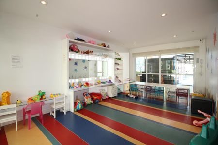 Apartamento à venda com 68m², 2 quartos e 1 vaga Apartamento à venda com 68m², 2 quartos e 1 vagaÁrea comum - Brinquedoteca