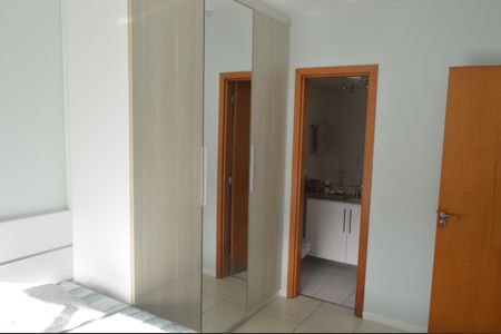 Apartamento à venda com 68m², 2 quartos e 1 vaga Apartamento à venda com 68m², 2 quartos e 1 vagaSuíte