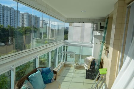 Apartamento à venda com 68m², 2 quartos e 1 vaga Apartamento à venda com 68m², 2 quartos e 1 vagaVaranda Sala