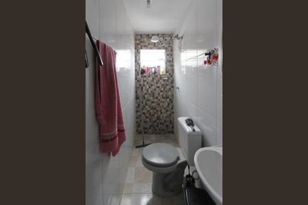 Casa à venda com 215m², 6 quartos e 1 vaga Casa à venda com 215m², 6 quartos e 1 vagaBanheiro