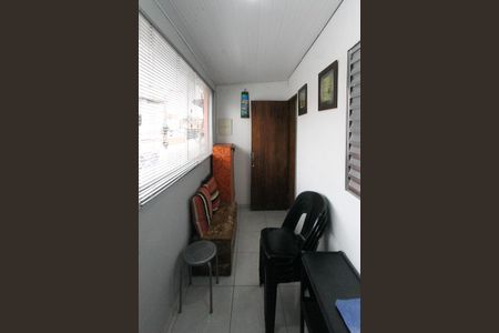 Casa à venda com 215m², 6 quartos e 1 vaga Casa à venda com 215m², 6 quartos e 1 vagaVaranda casa 05