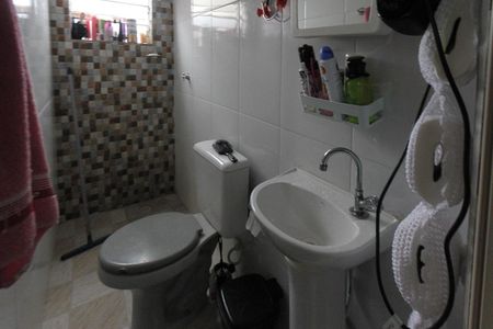 Casa à venda com 215m², 6 quartos e 1 vaga Casa à venda com 215m², 6 quartos e 1 vagaBanheiro