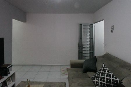 Casa à venda com 215m², 6 quartos e 1 vaga Casa à venda com 215m², 6 quartos e 1 vagaSala da casa 05